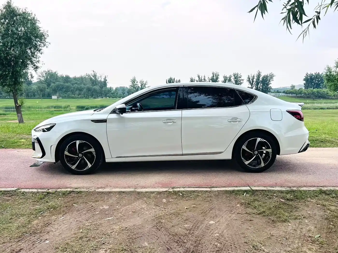 Фото 4 - MG MG6