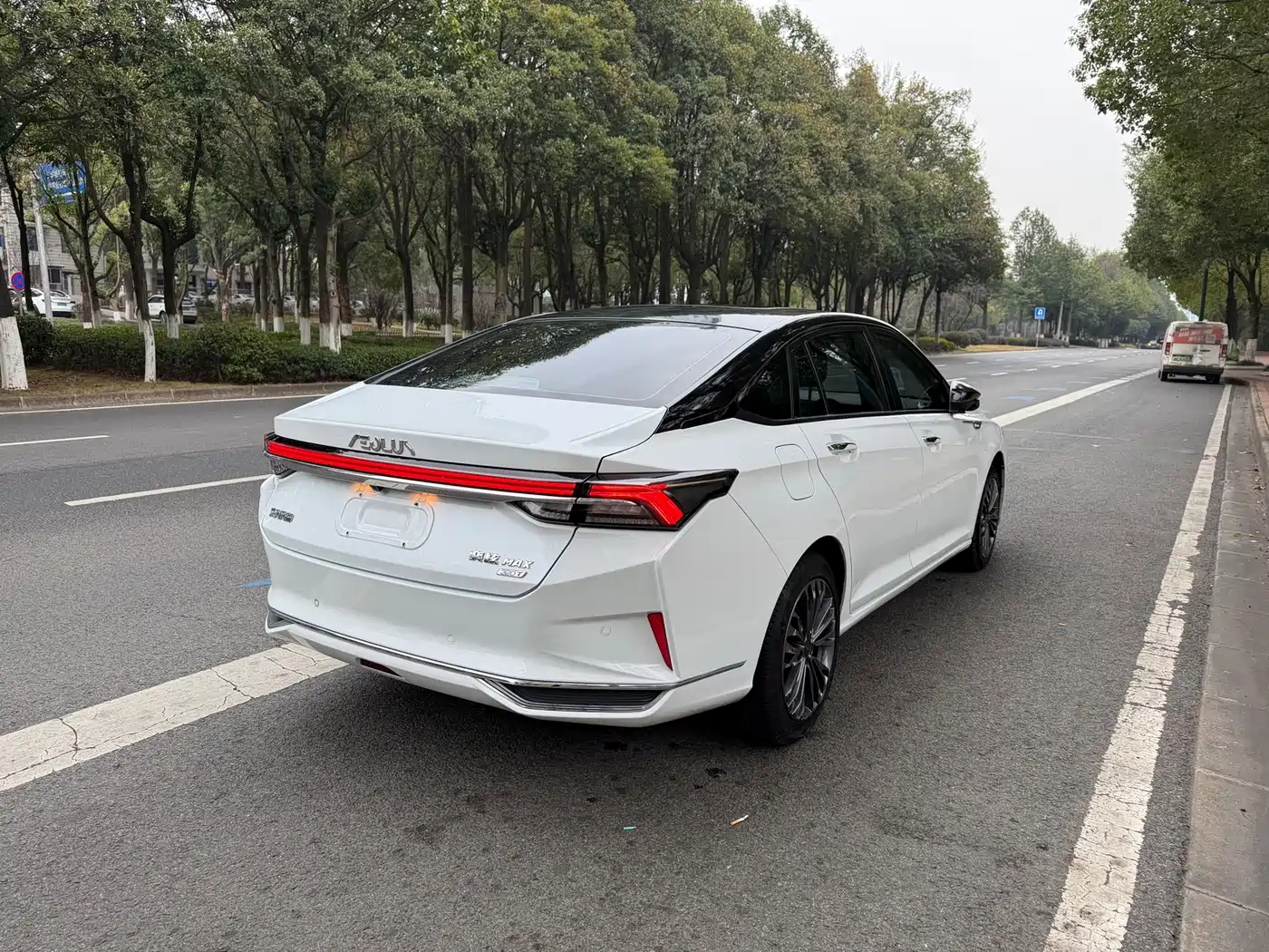 Dongfeng Aeolus Yixuan MAX 2023 2023 1.5T Extraordinary Cool Dad Edition