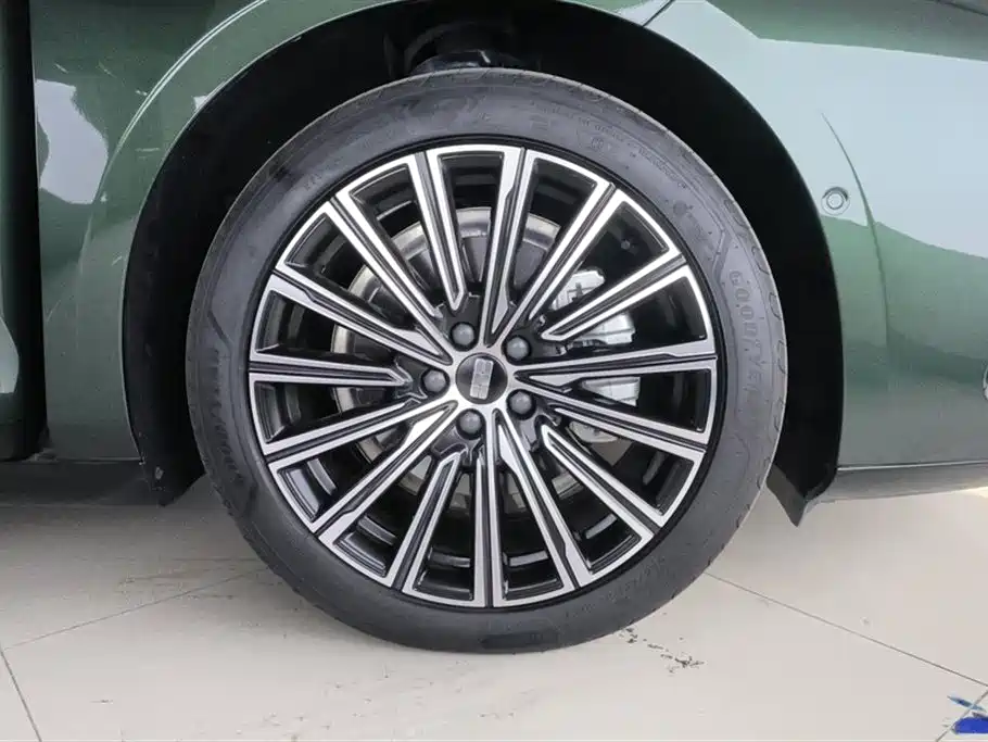 Geely Galaxy Galaxy Xingyao 8 2025 130km EM-P Starship Edition фото 6