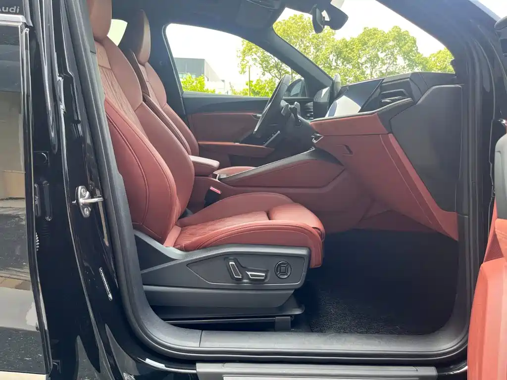 Audi Q5L 2026 2026 Luxury Sport 150kW