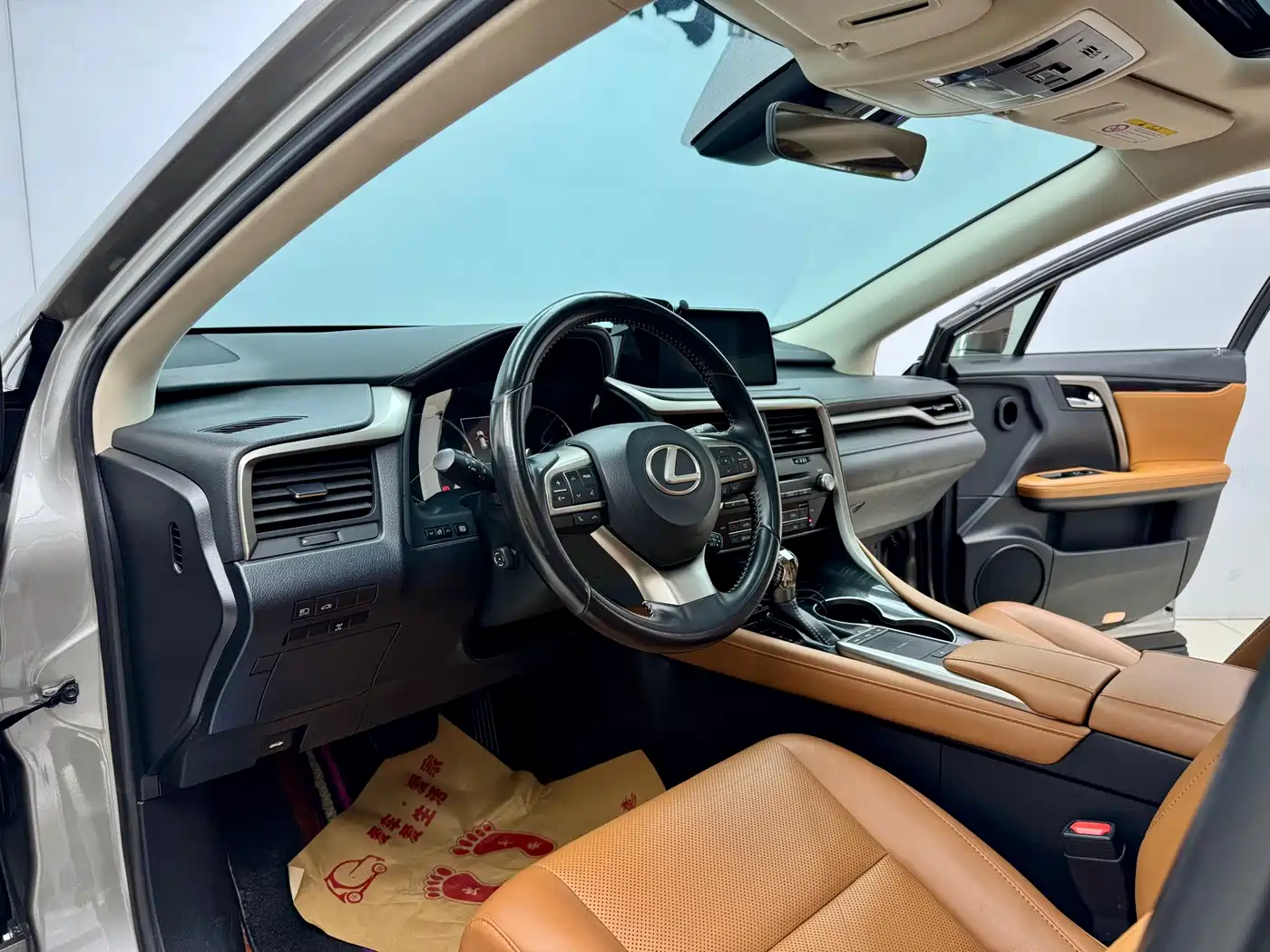 Lexus RX 2020 300 4WD Elegance Edition China VI фото 6