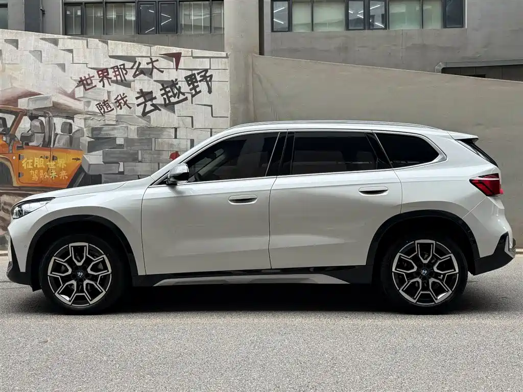 BMW X1 2023 sDrive25Li X Design Package фото 3