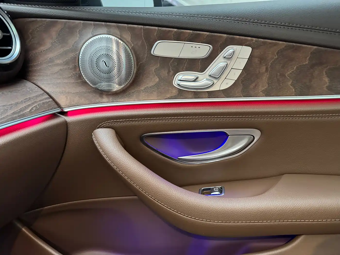 Mercedes-Benz E-Class 2022 Second Facelift E 300 L Luxury фото 21