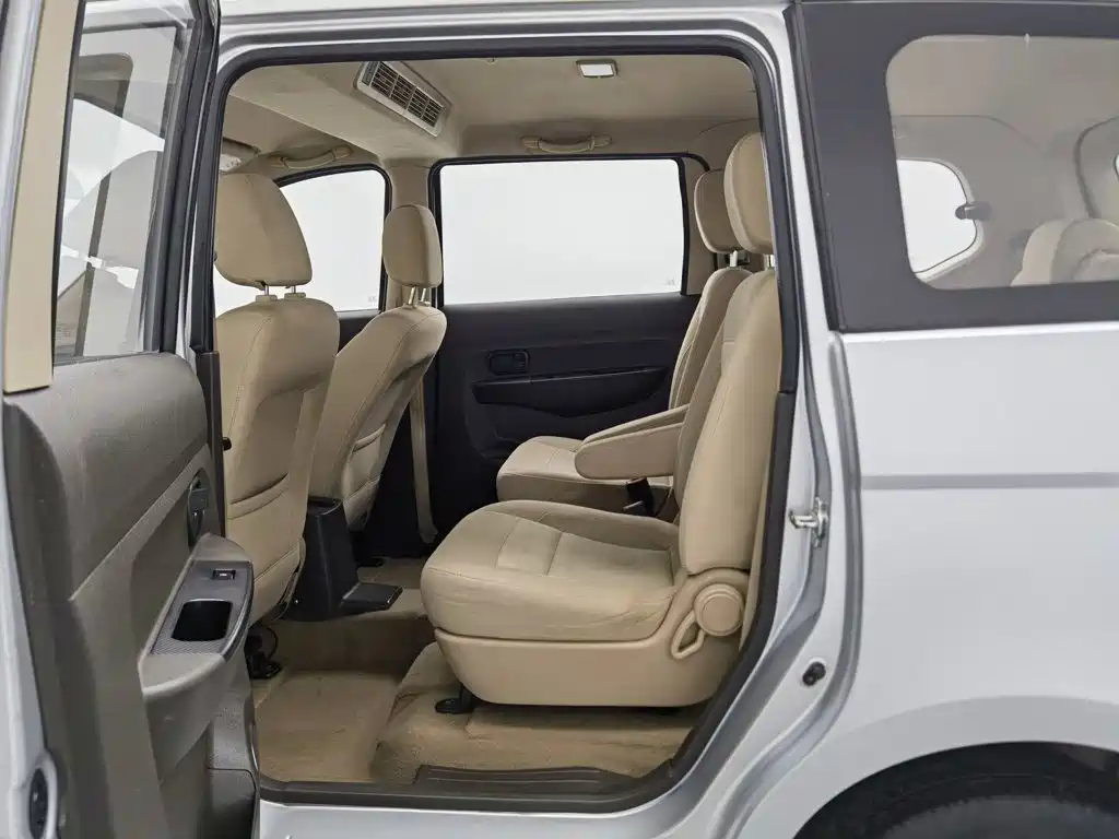 Wuling Motors Wuling Hongguang 2014 2014 1.5L S Standard
