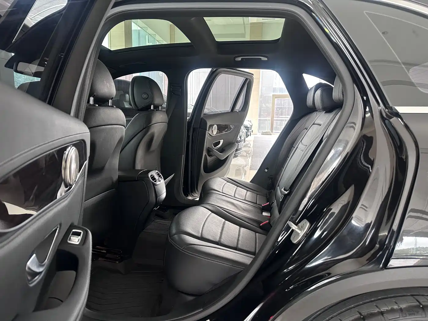 Mercedes-Benz GLC 2016 GLC 260 4MATIC Dynamic фото 9