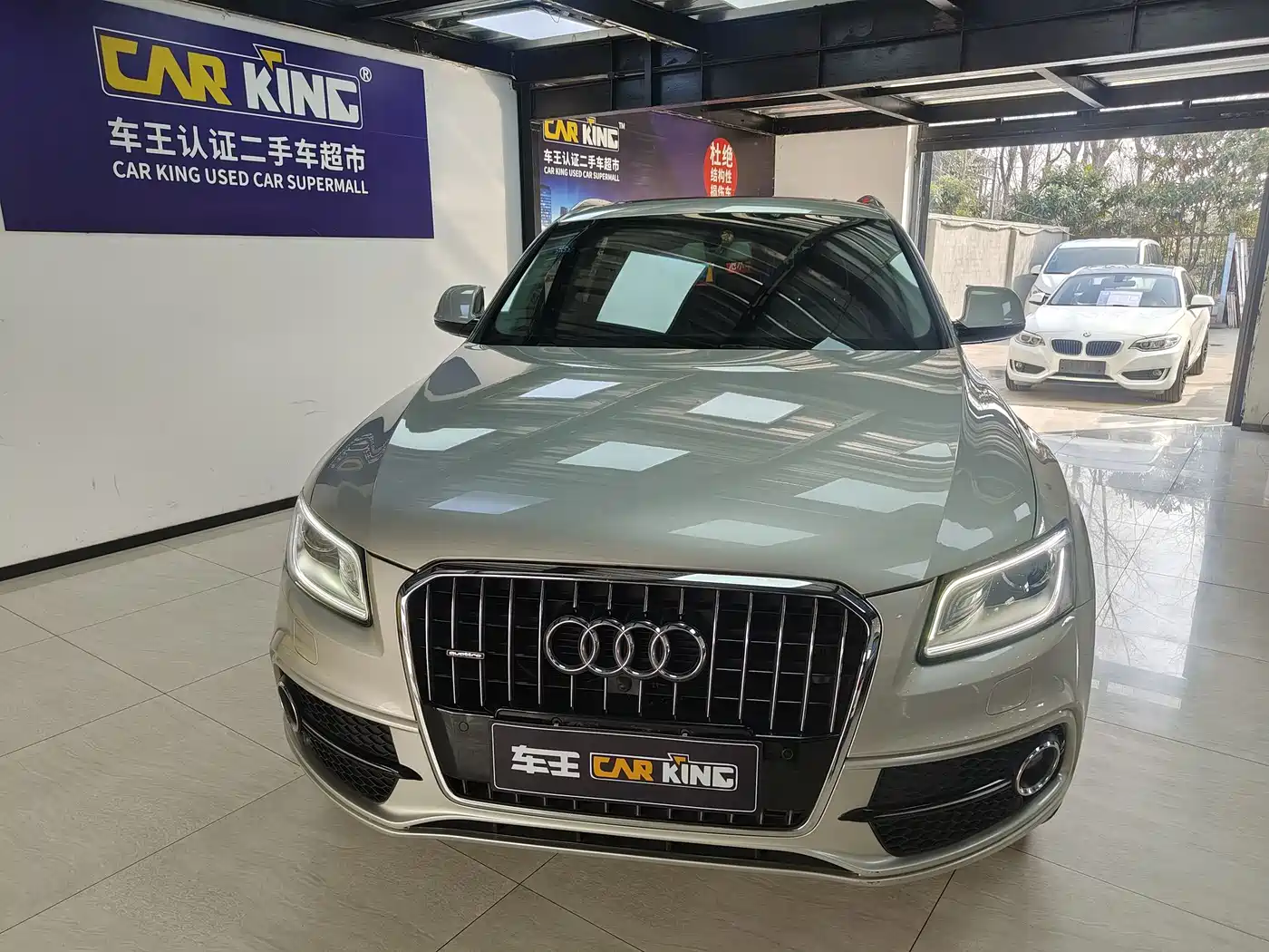 AUDI Q5