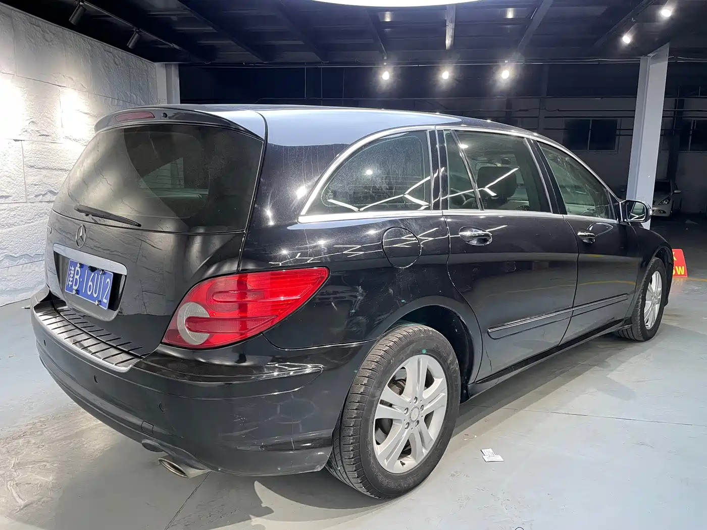 Mercedes-Benz R-Class 2009 Model R 300 L Business Version фото 15