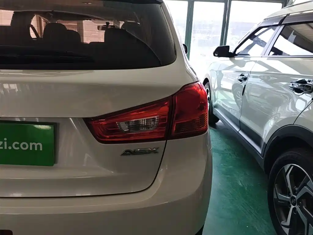 Mitsubishi ASX 2013 2.0L CVT 2WD Elite фото 8