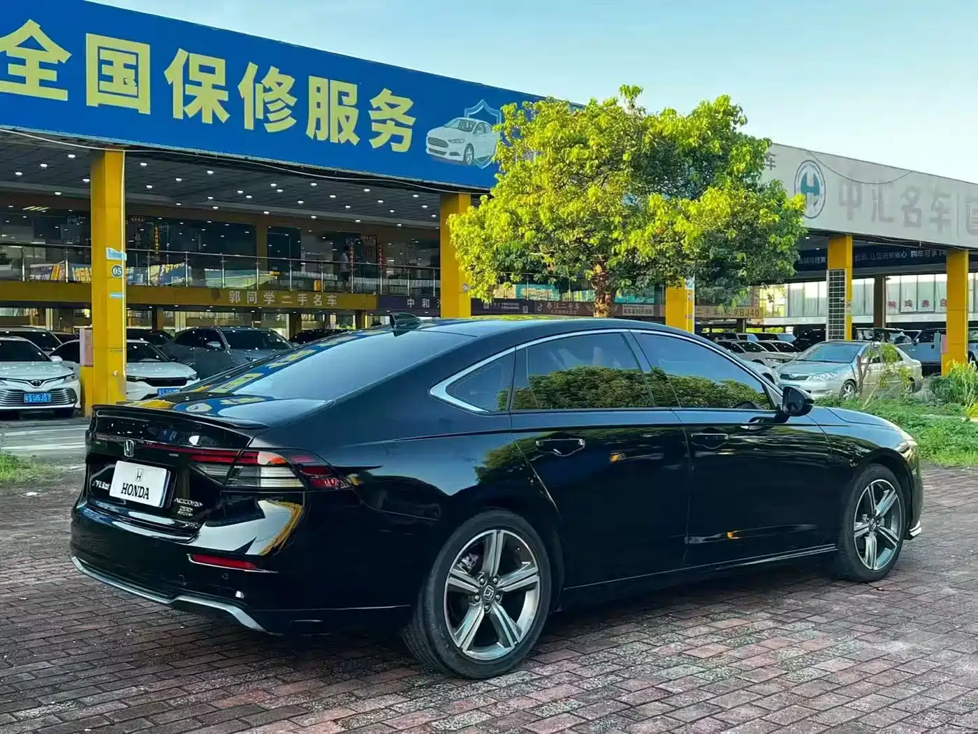 Фото 7 - Honda Accord