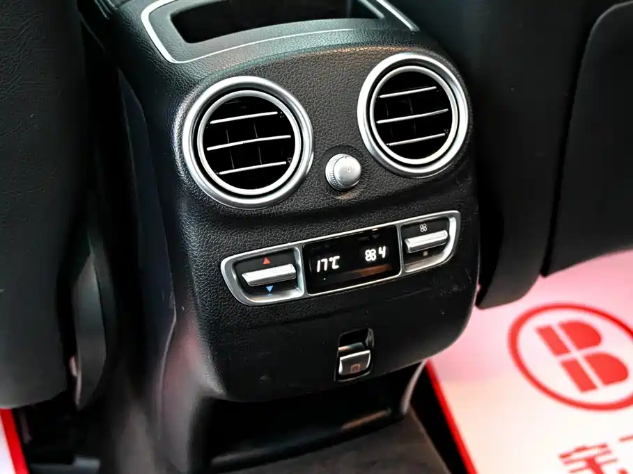 Mercedes-Benz GLC 2022 Model GLC 260 L 4MATIC Luxury Edition фото 33