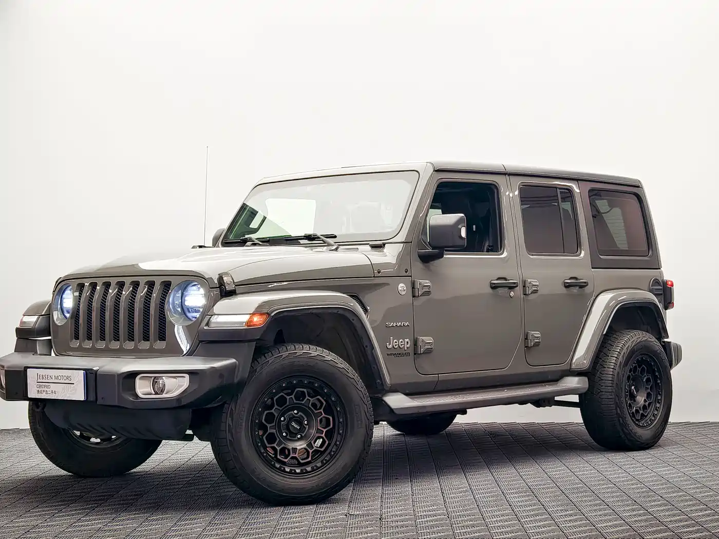  Jeep Wrangler 2019 2.0T Sahara 4-Door China VI