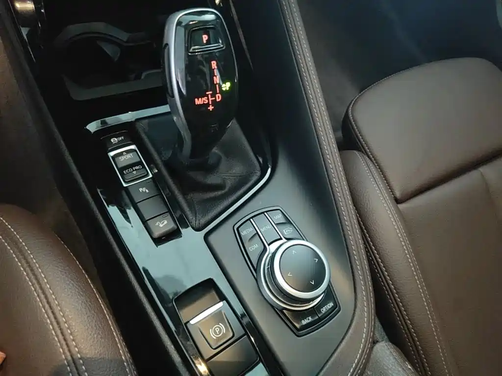 BMW X1 2021 xDrive25Li Exclusive фото 14