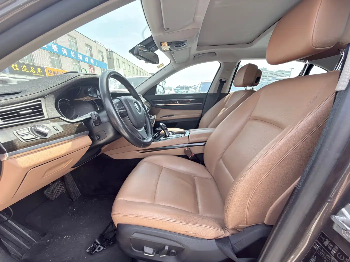 BMW 7 Series 2013 Model 730Li Leading фото 3