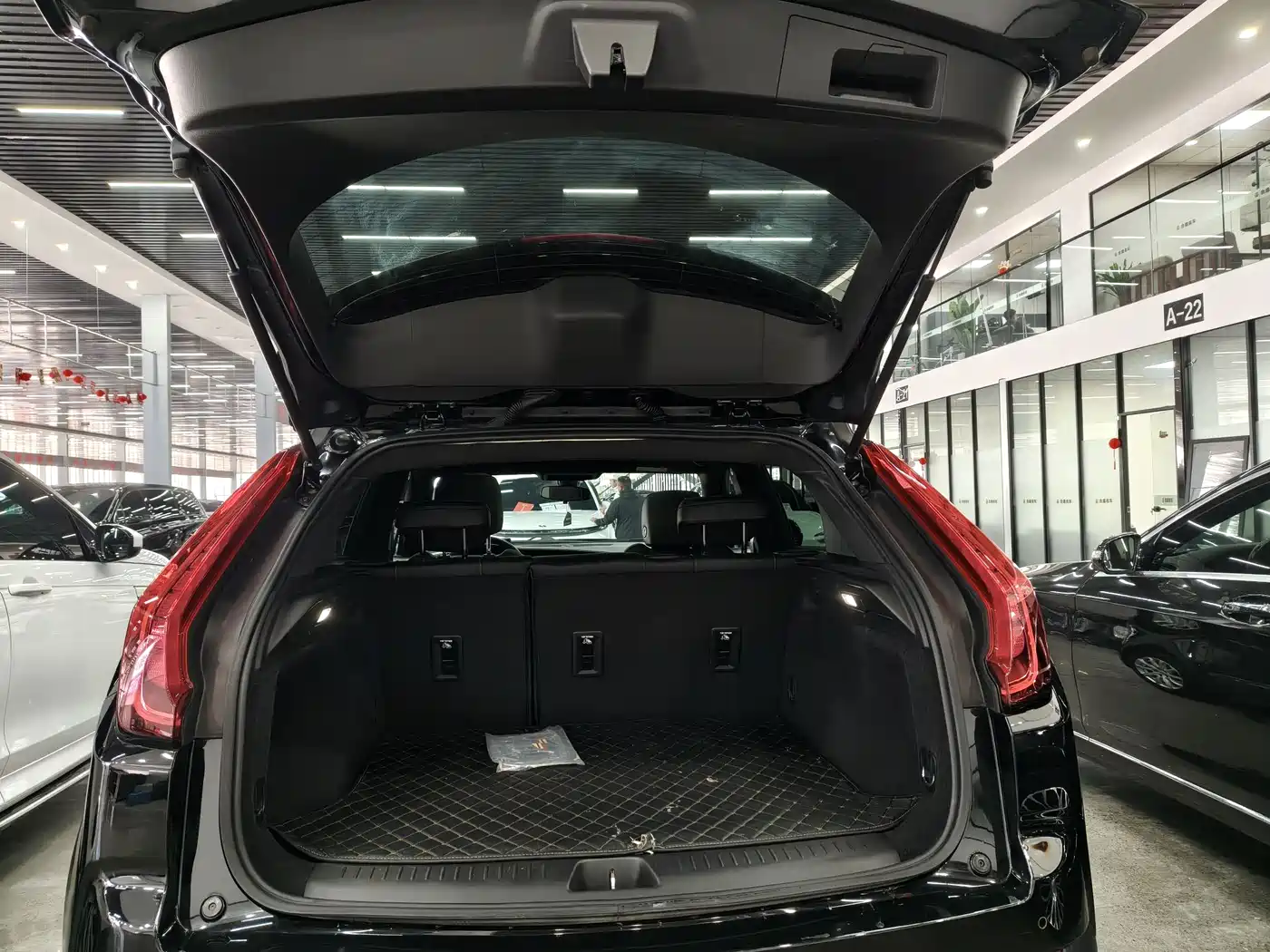 Cadillac XT4 2020 28T 2WD Technology фото 19