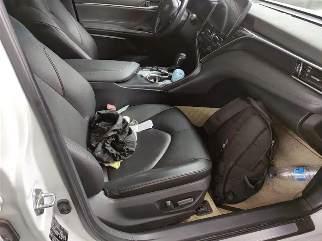 Toyota Camry 2021 2.5G Luxury Edition фото 25