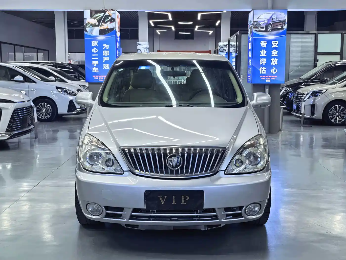 Buick GL8 2014 2.4L Classic Edition фото 3