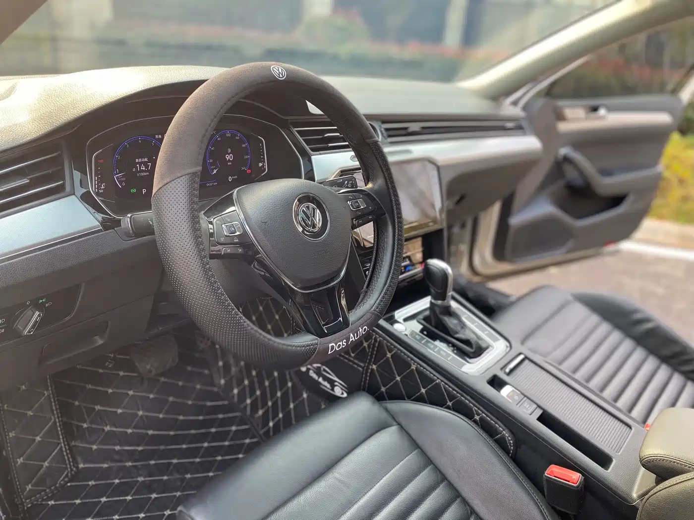 Volkswagen Magotan 2018 280TSI DSG Leading фото 10