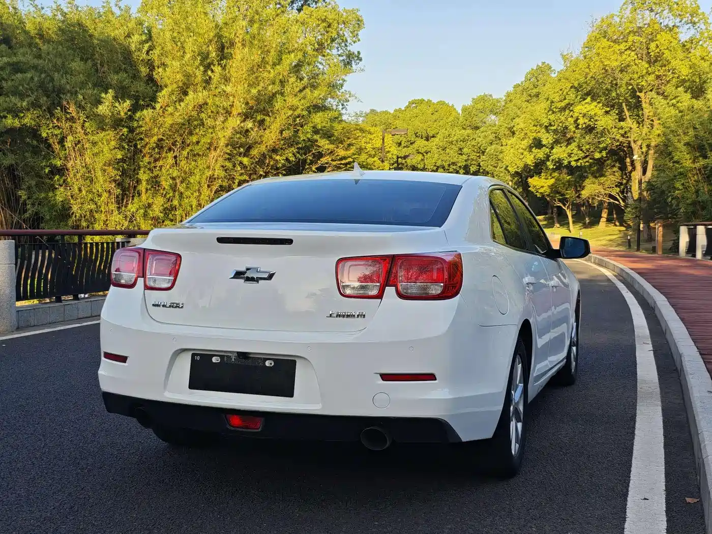 Chevrolet Malibu 2014 2.0L Automatic Luxury фото 4