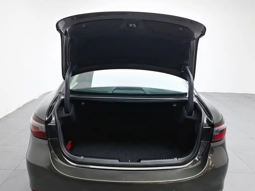 Mazda Atenza, миниатюра 16