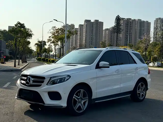 MERCEDES-BENZ GLE