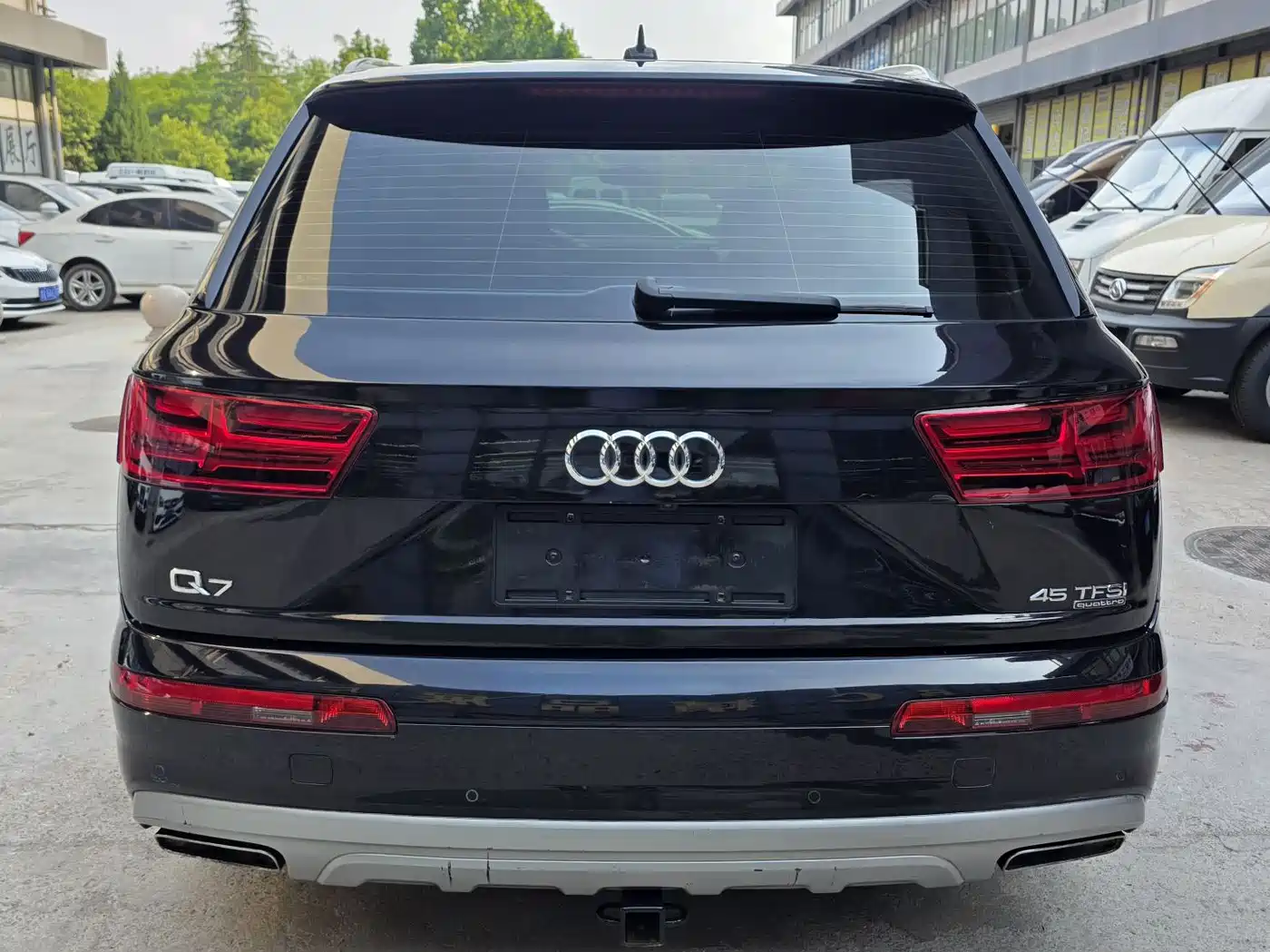 AUDI Q7