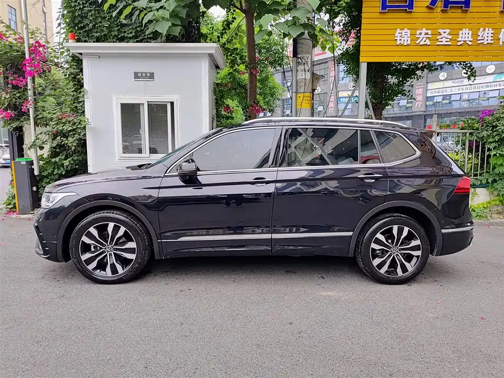 Volkswagen Tiguan L 2024 Outstanding 330TSI Auto 2WD R-Line Dragon Glory Edition фото 3