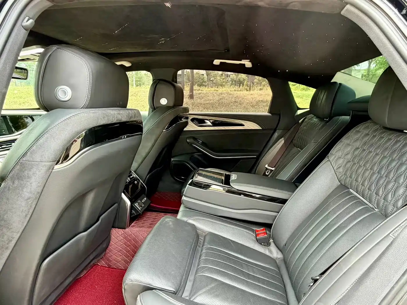 Hongqi H9 2022 2.0T Smart Connect Flag Joy Edition фото 5