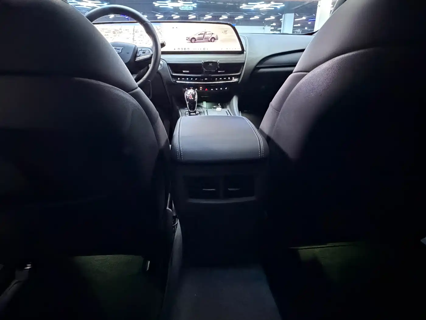 Cadillac CT5 2024 28T Luxury Model Pro фото 12