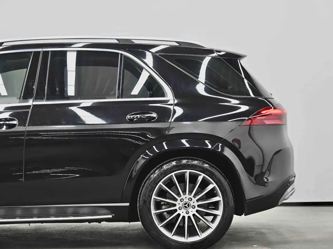 Mercedes-Benz GLE 2024 GLE 450 4MATIC Luxury фото 29