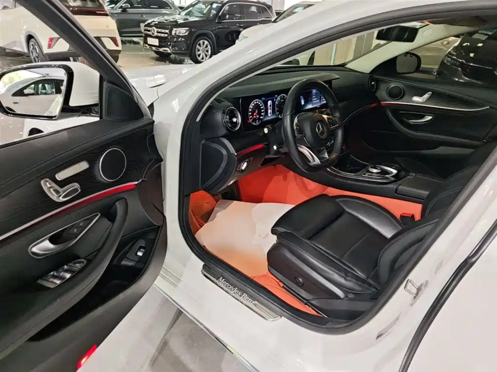 Mercedes-Benz E-Class 2018 Facelift E 200 L Sport фото 16