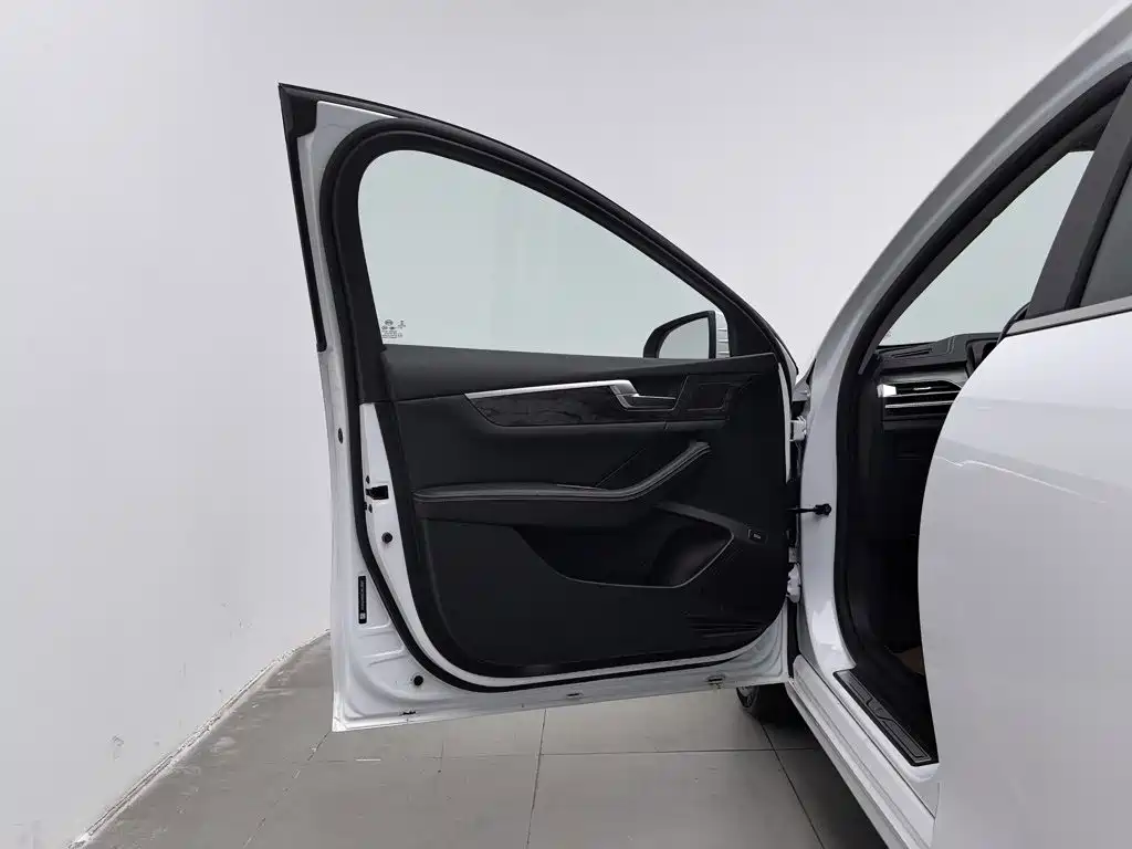 BYD Qin Pro New Energy 2019 2018 DM 1.5TI Auto Smart Connect Premium