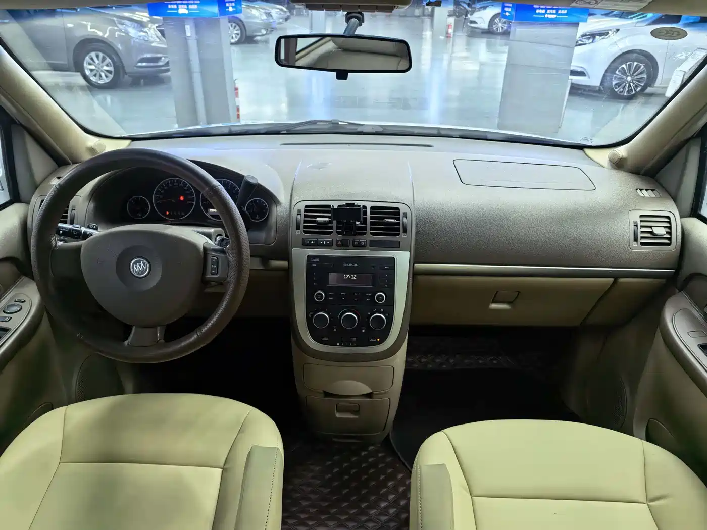 Buick GL8 2014 2.4L Classic Edition фото 11