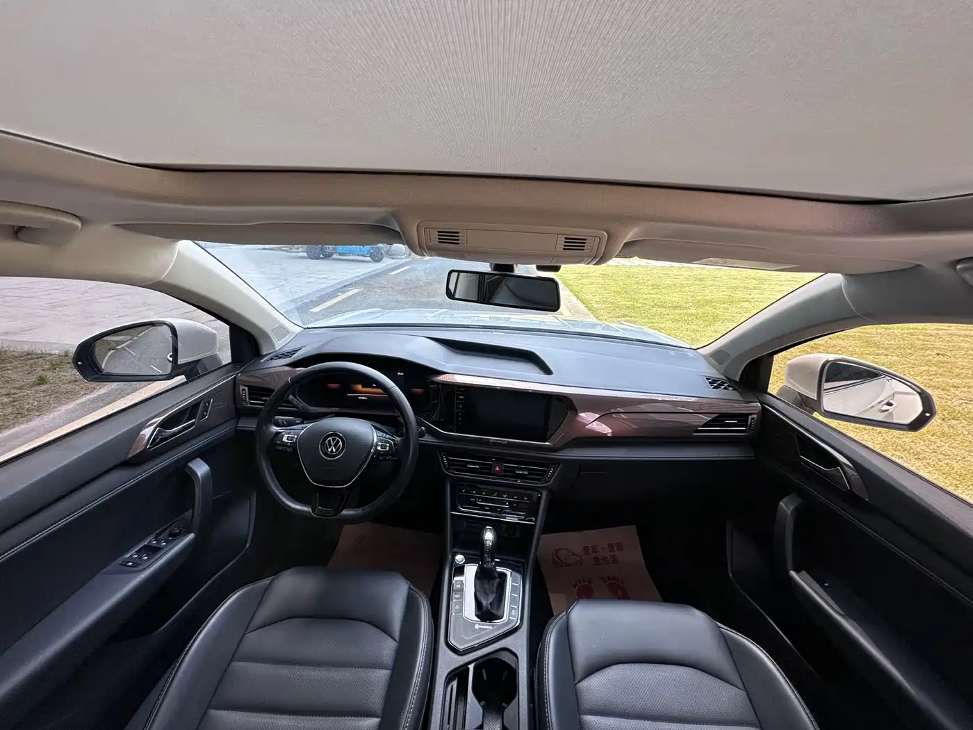 Volkswagen Tharu 2022 280TSI FWD Luxury Edition фото 12