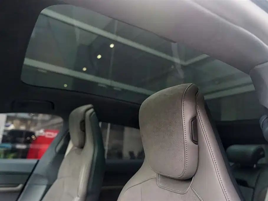Porsche Taycan 2022 Taycan 4S Cross Turismo фото 12