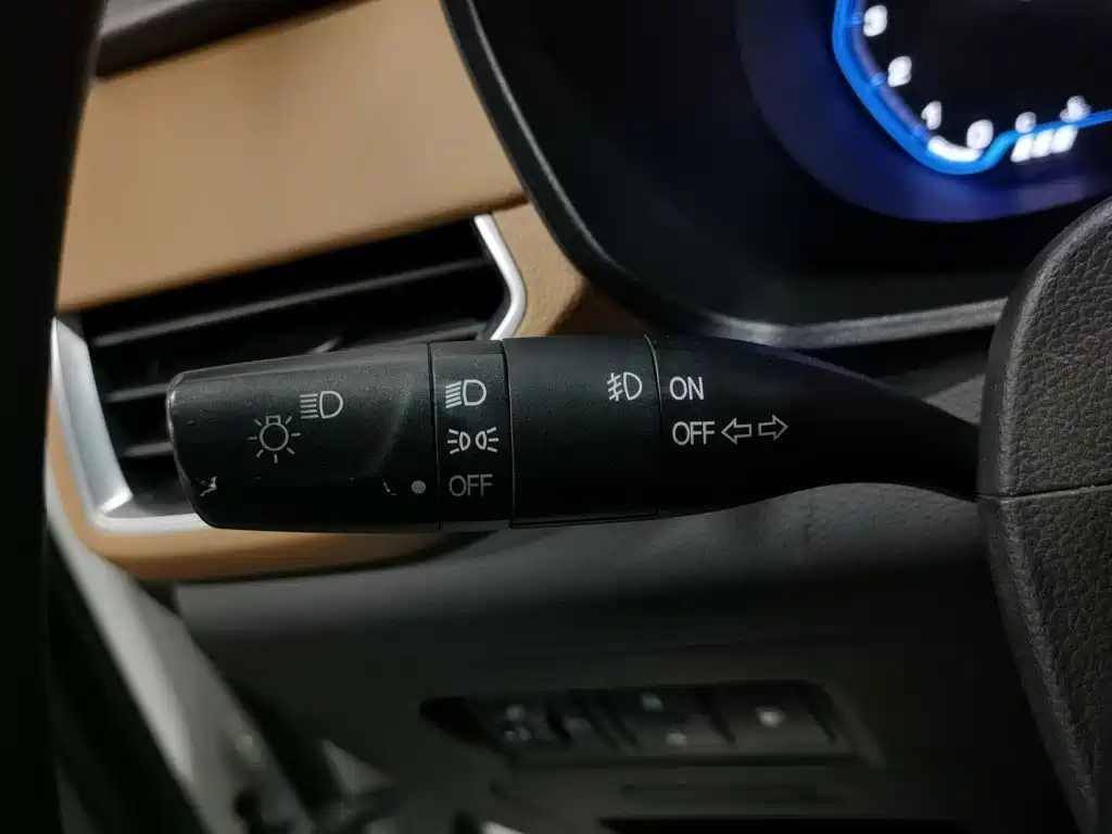 Wuling Motors Wuling Hongguang S3 2018 2018 1.5T Manual Luxury China V