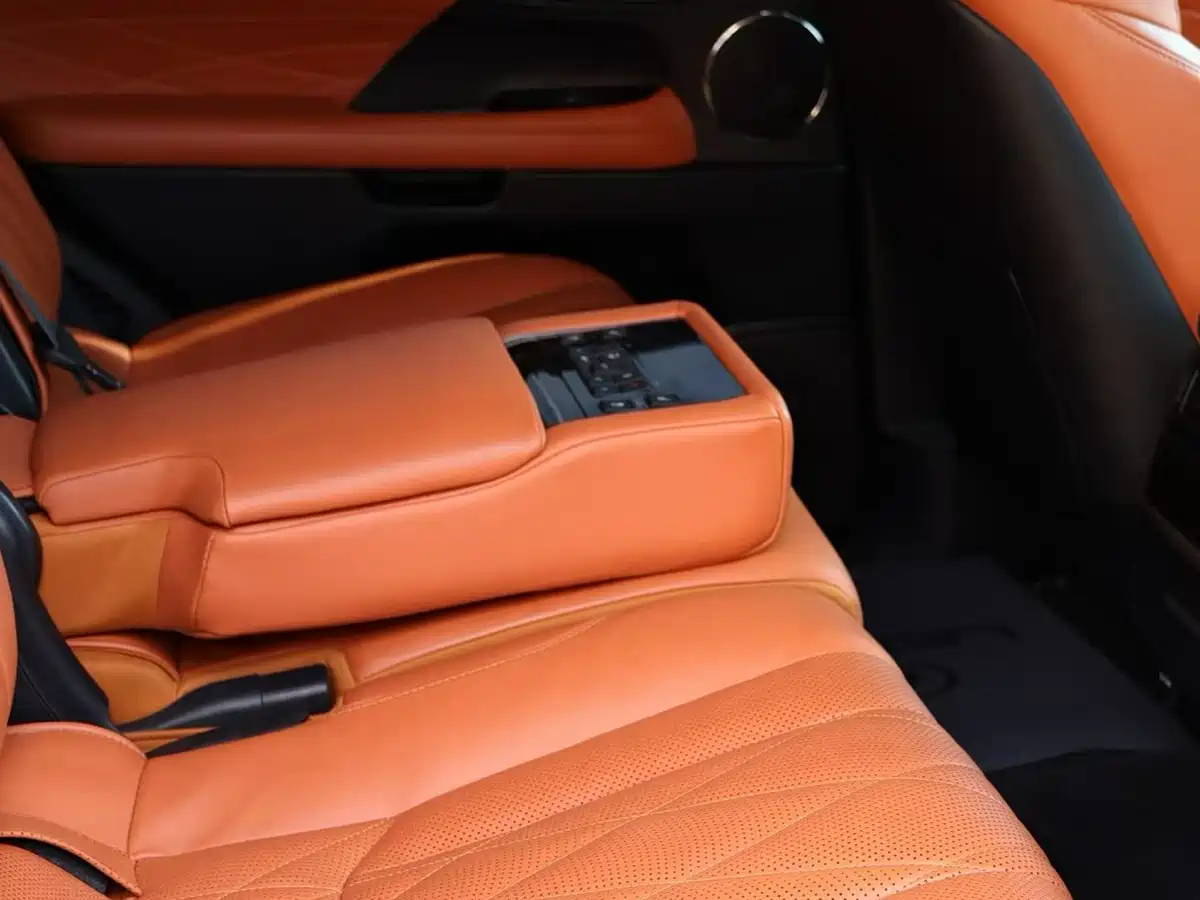 Lexus LX 2019 570 Peak Special Edition фото 7