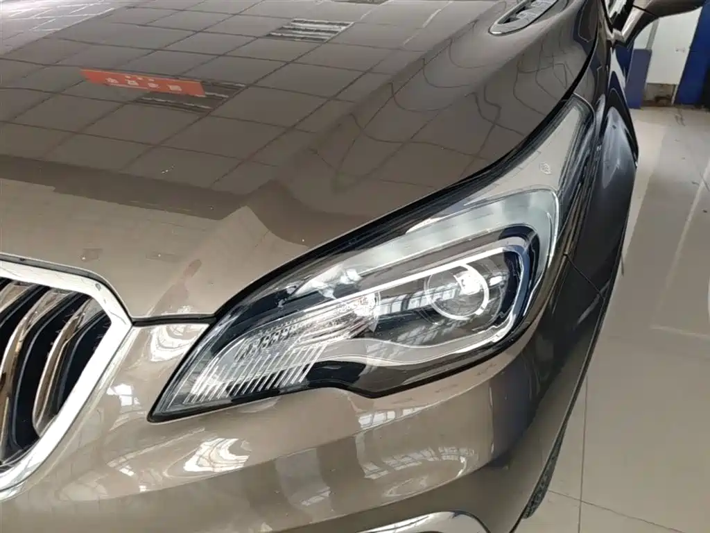 Buick Envision Plus 2017 20T FWD Premium фото 24