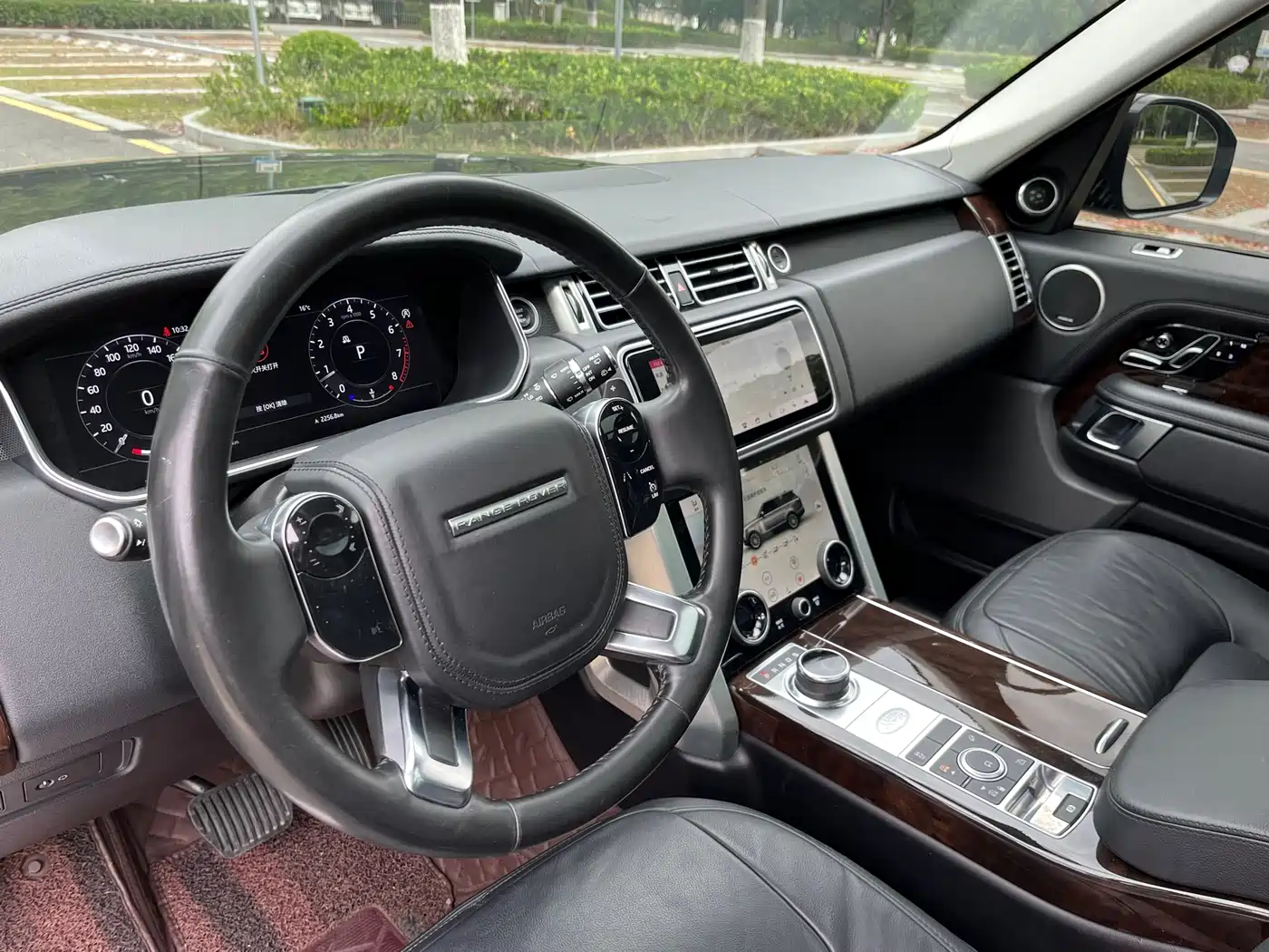 Land Rover Range Rover 2020 3.0 L6 Shengshi Edition фото 4