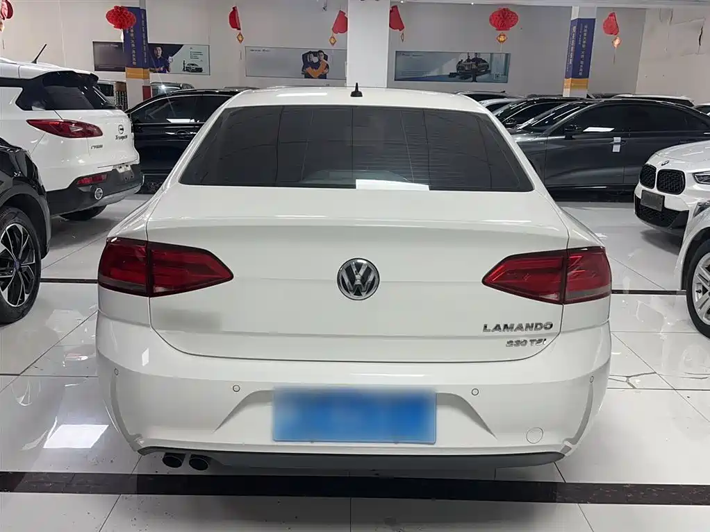 Volkswagen Lamando 2017 230TSI DSG Trend Edition фото 12