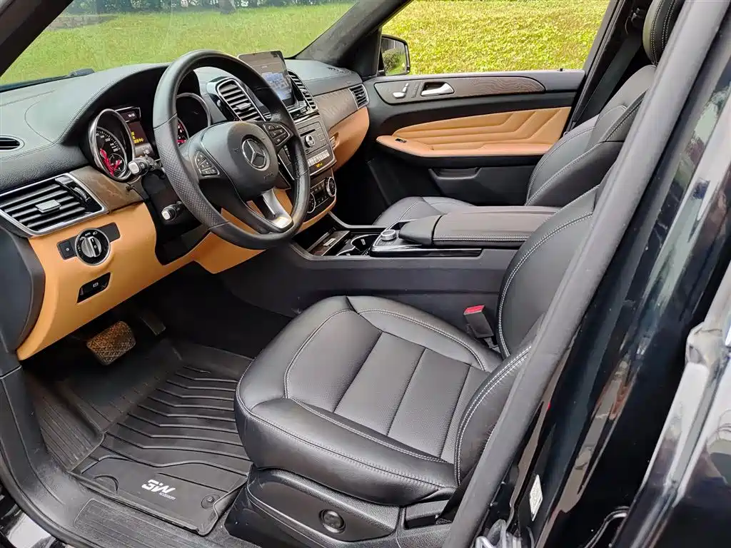 Mercedes-Benz GLE 2018 GLE 320 4MATIC Luxury Ultimate Edition фото 7