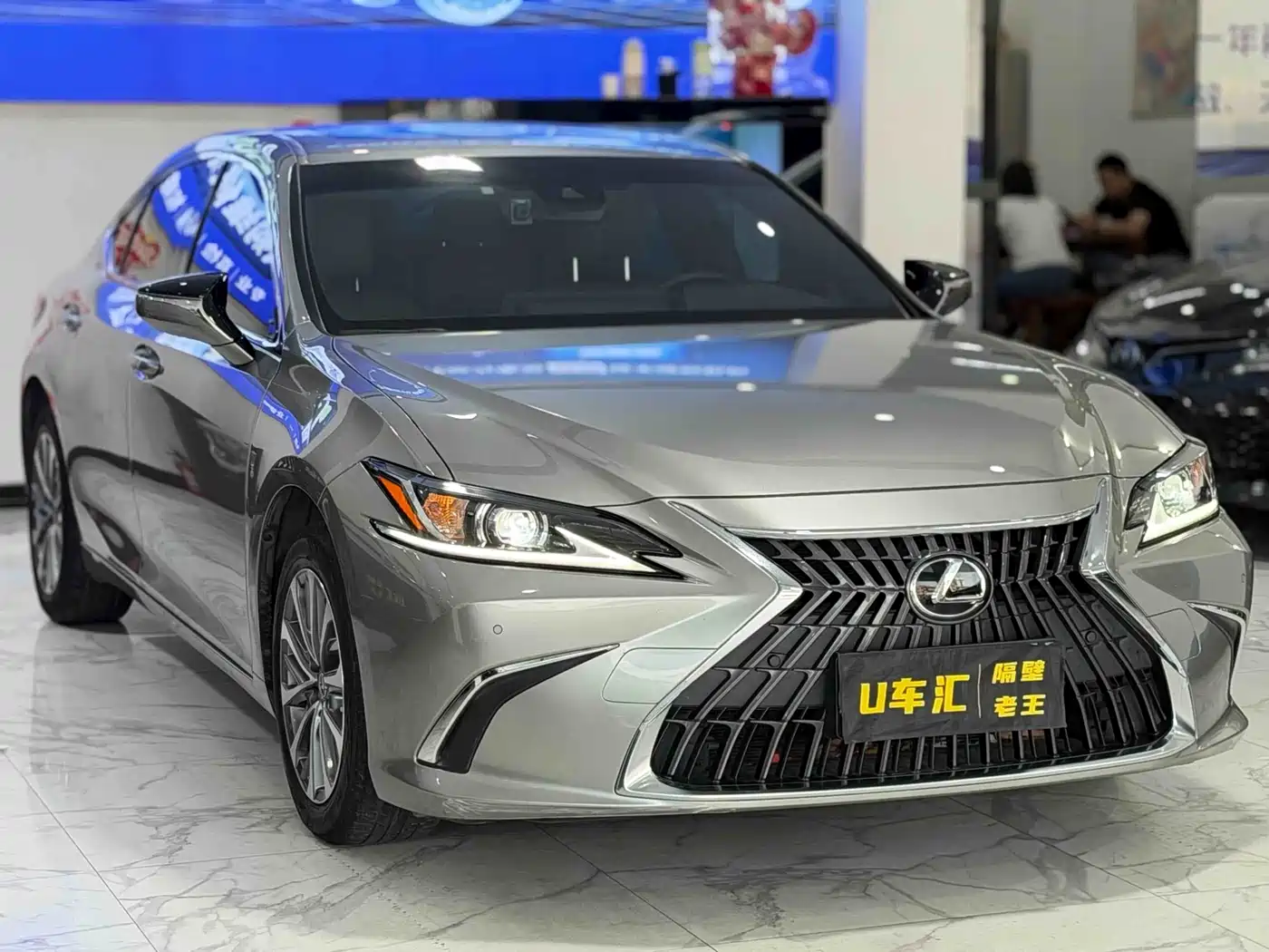 Lexus ES 2022 200 Excellence Edition фото 3