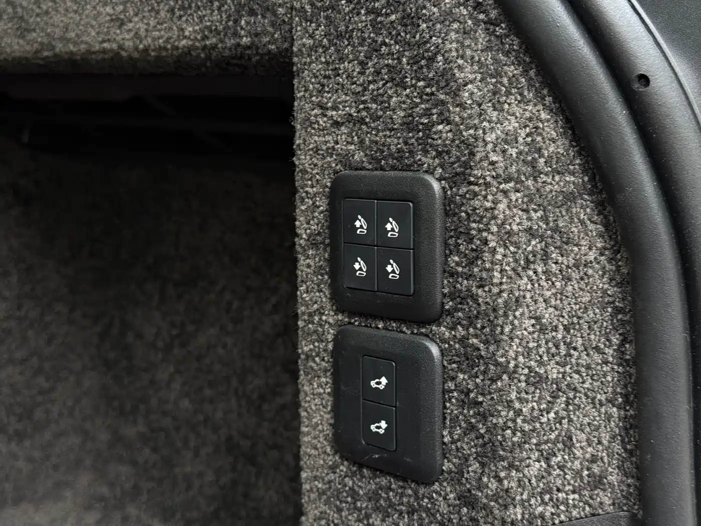 Land Rover Range Rover 2019 3.0 SCV6 Heritage Edition фото 24