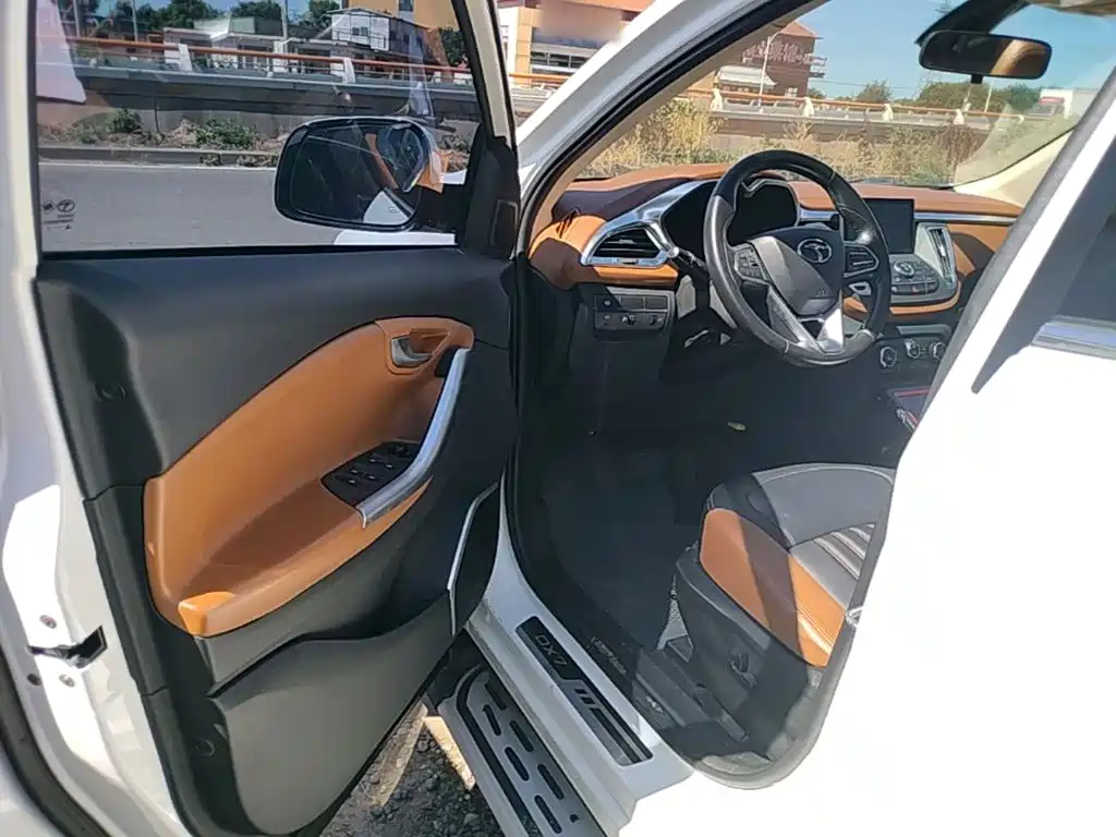 Soueast DX7 2016 2015 1.5T Automatic Luxury