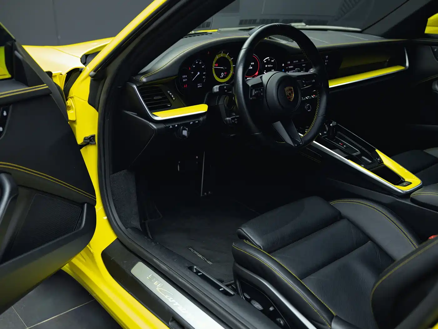 Porsche 911 2025 2023 Carrera 4S 3.0T