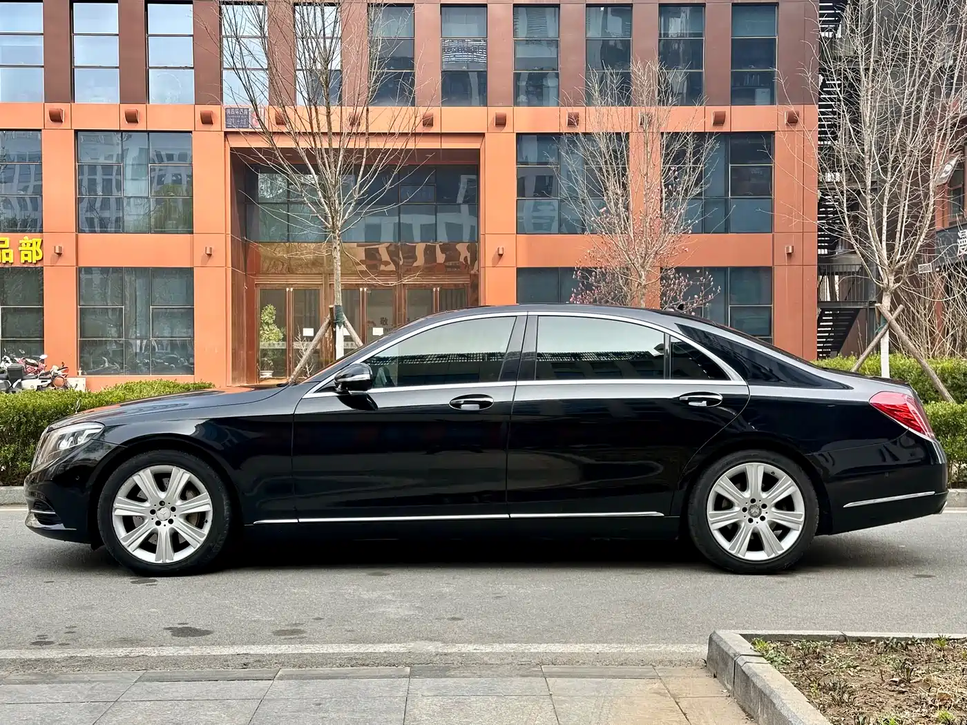 Mercedes-Benz S-Class 2015 S 400 L 4MATIC фото 4