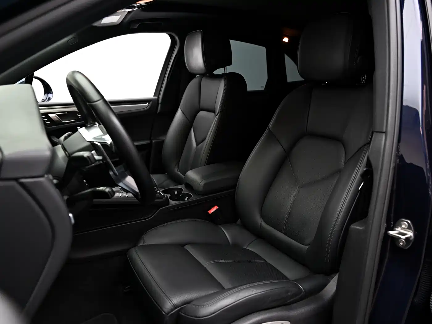 Porsche Macan 2018 Macan 2.0T фото 9
