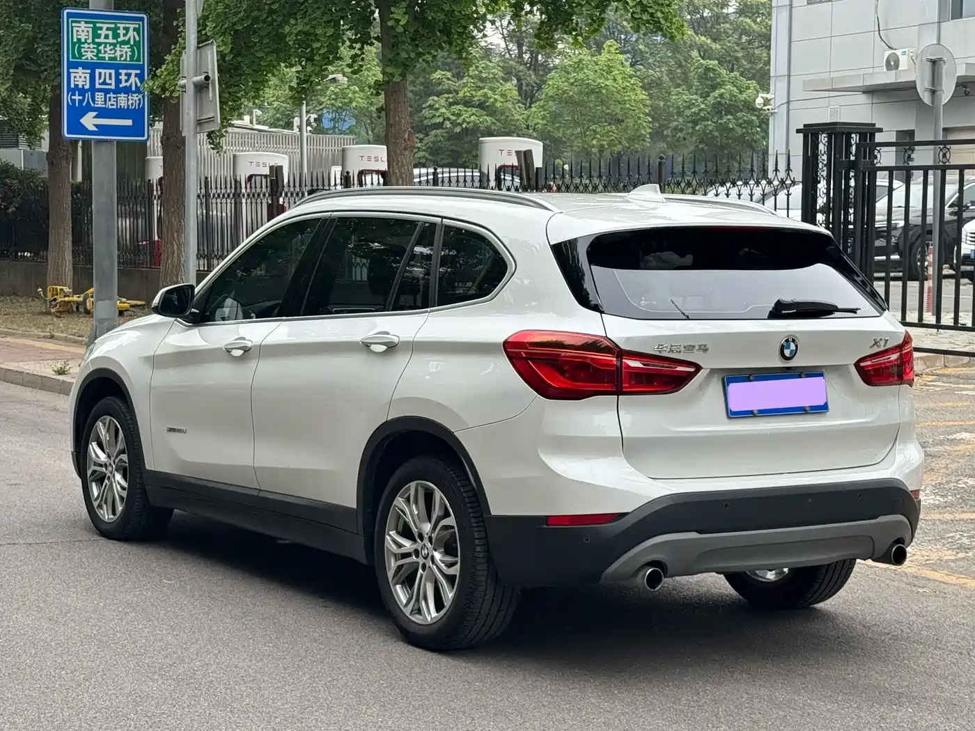 BMW X1 2018 sDrive20Li Leading Model фото 23