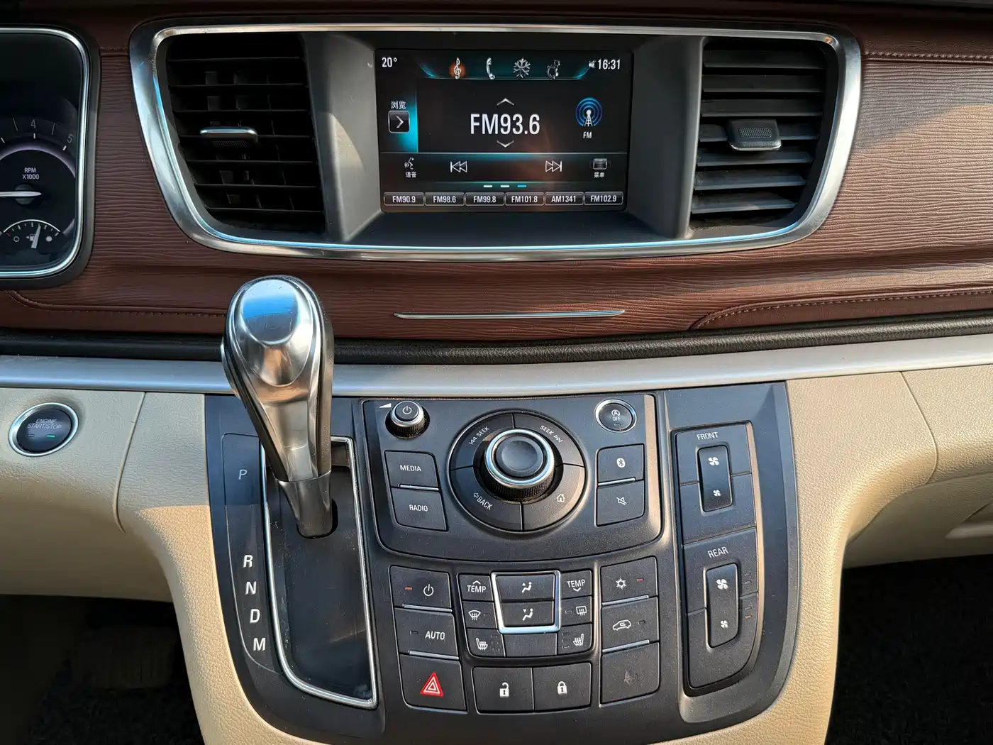 Buick GL8 2017 25S Premium Model China V фото 21
