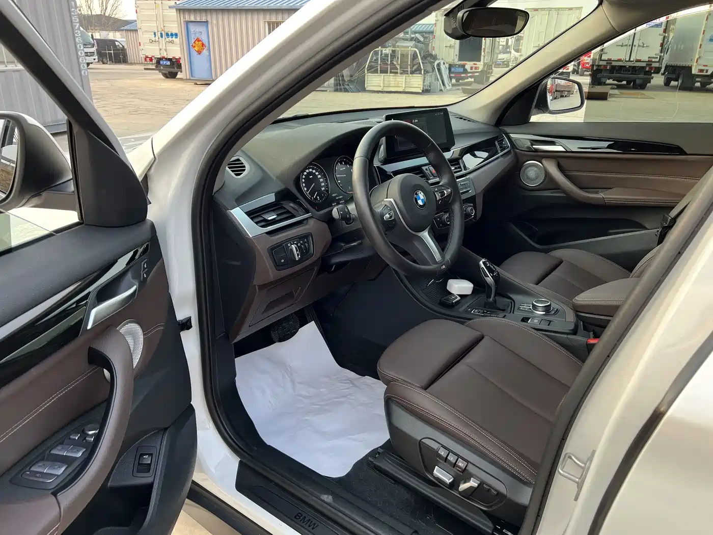 BMW X1 2021 sDrive25Li Leading фото 3