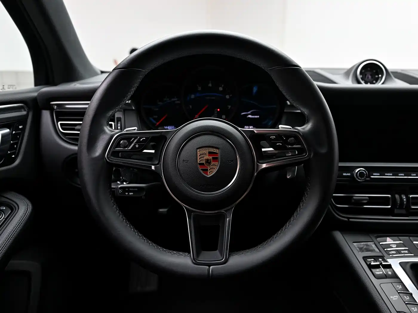 Porsche Macan 2018 Macan 2.0T фото 9